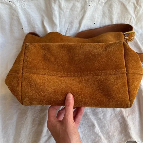 Madewell The Essential Bucket Tote Suede 🤎 - Picture 4 of 4